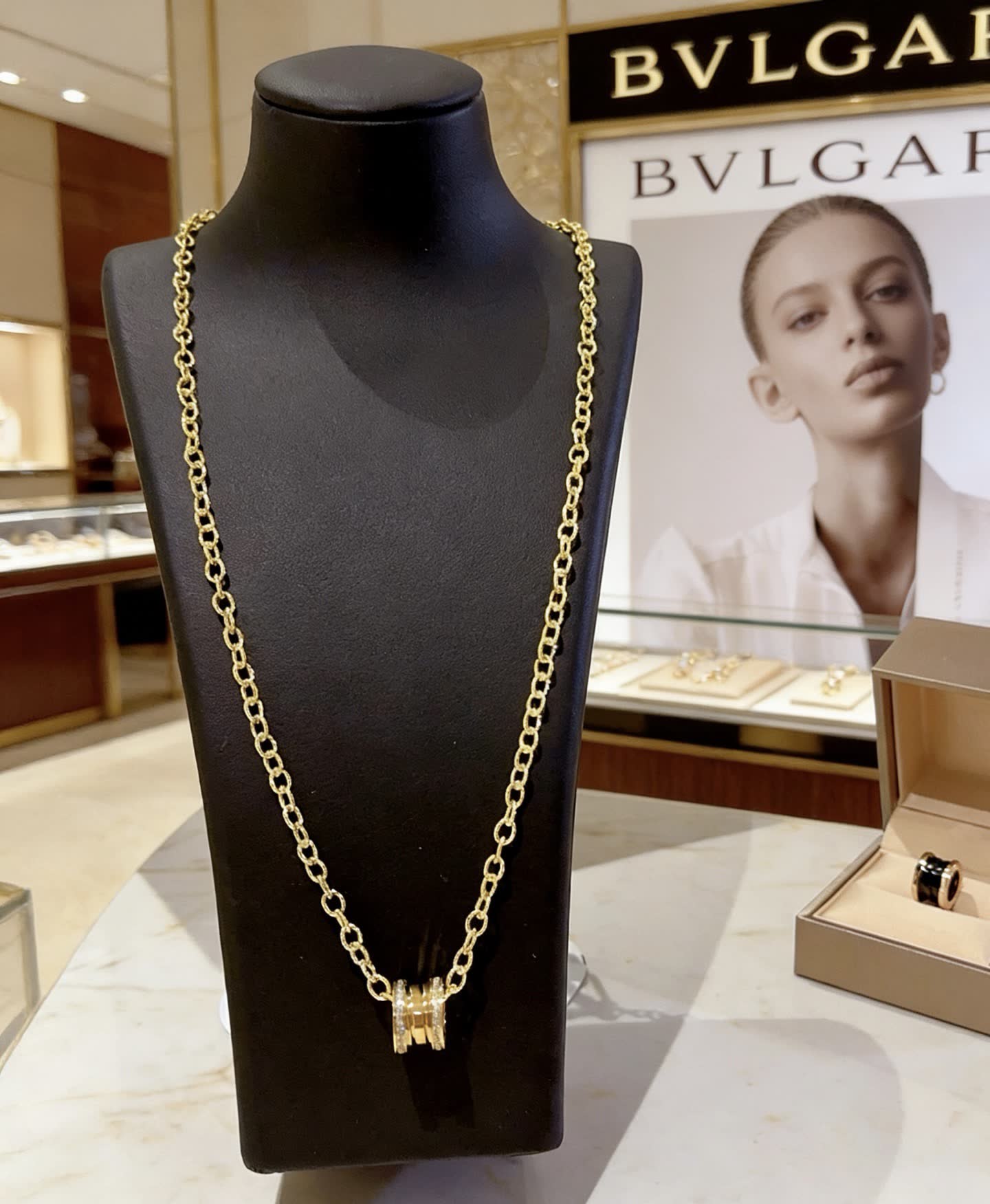 Bvlgari B Zero 1 Yellow Gold Necklace Bvlgari B Zero 1 Yellow Gold Necklace