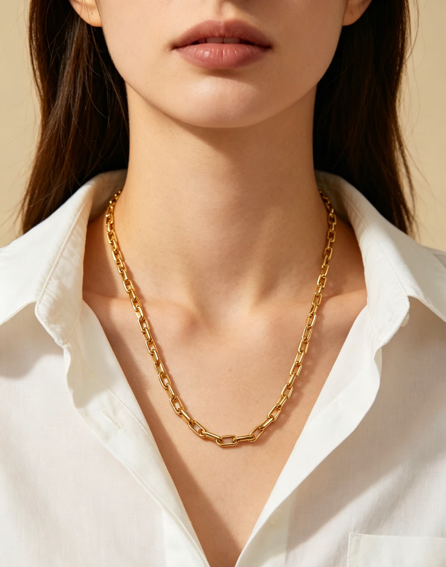 Cartier Elegant Gold-Plated Chain Necklace Cartier Elegant Gold-Plated Chain Necklace