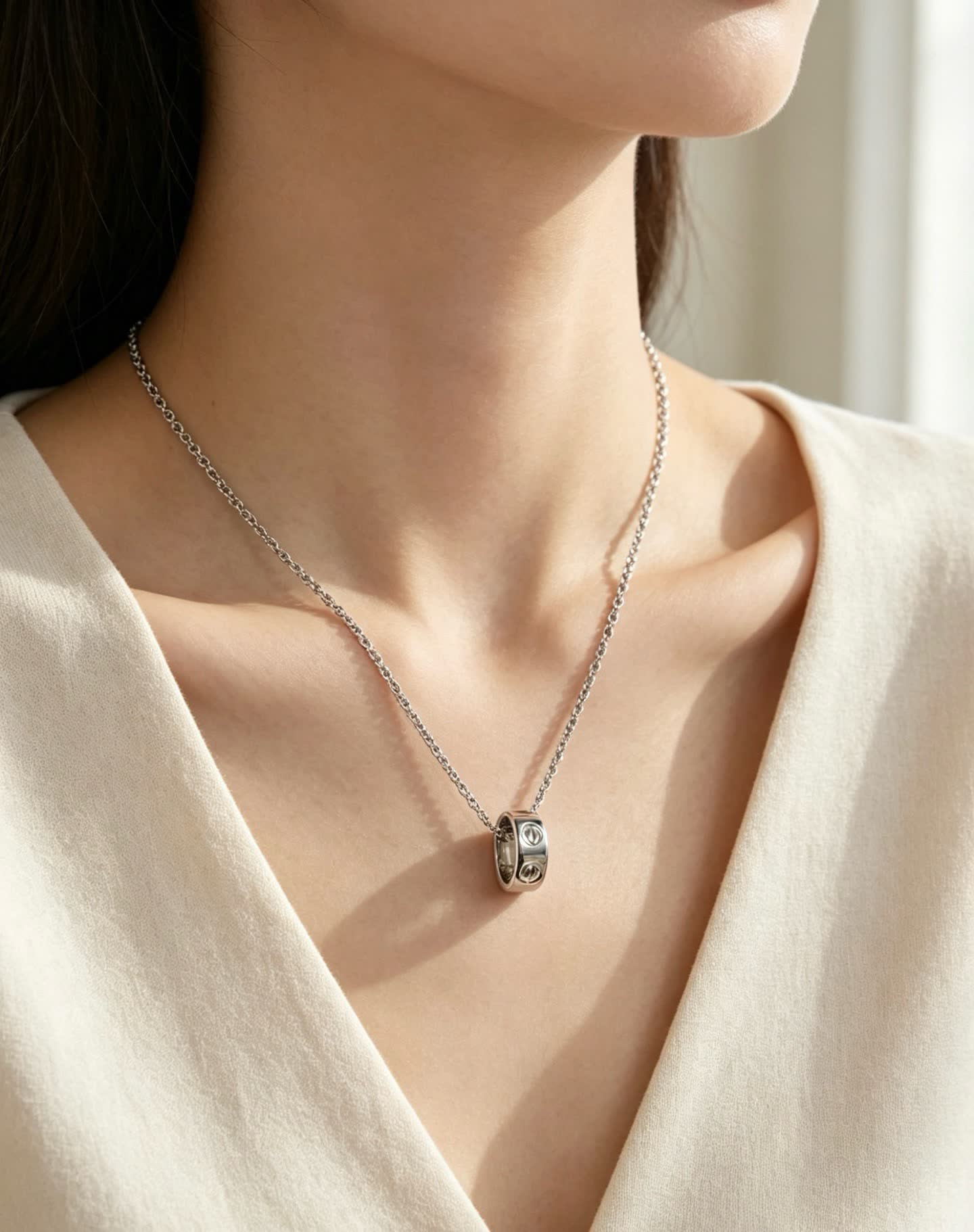 Cartier No.5 Ring Pendant Necklace