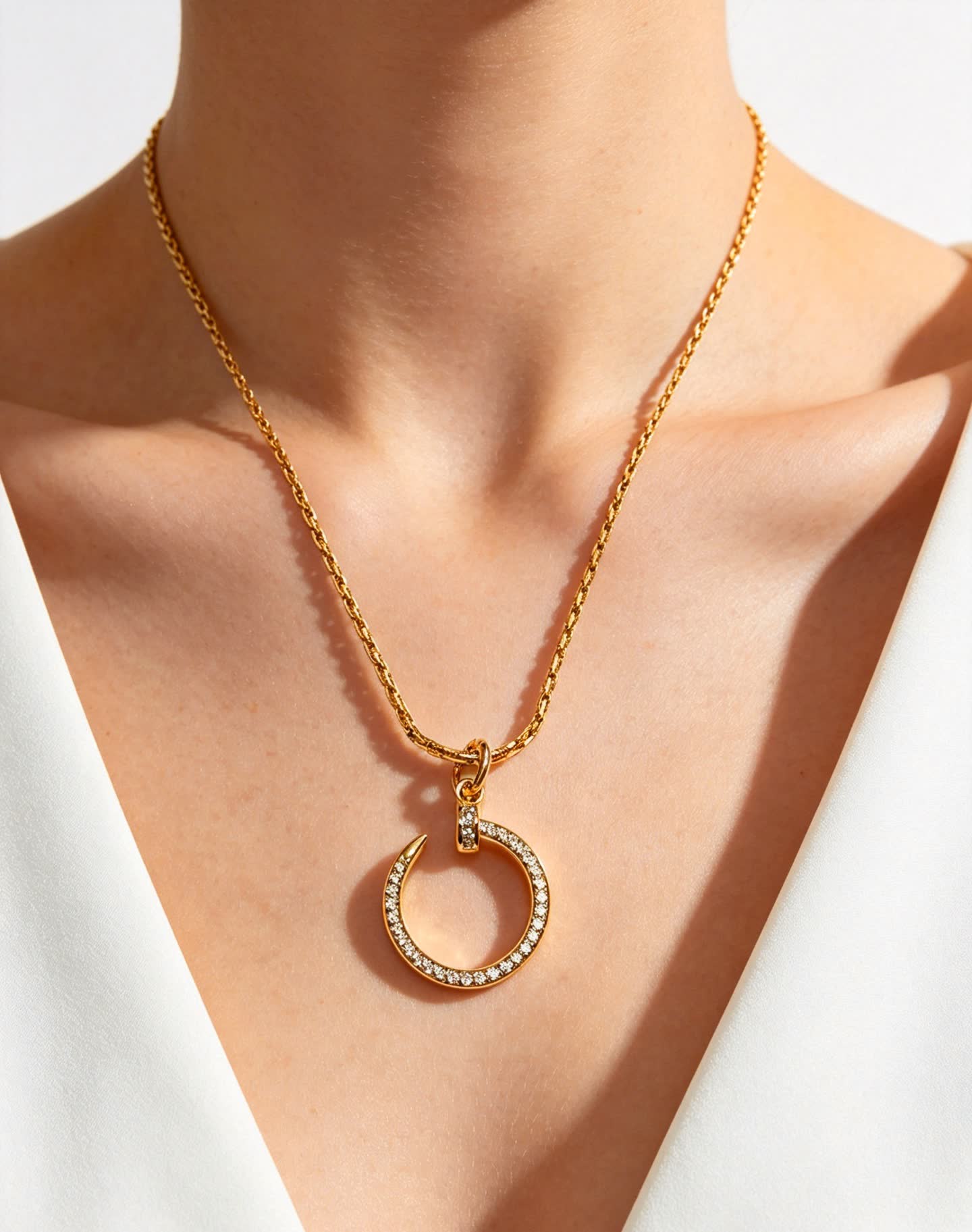 Cartier Gold Circle Pendant Necklace