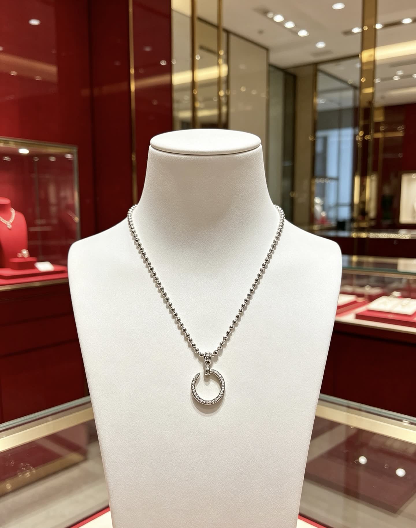 Cartier Silver Circle Pendant Necklace Cartier Silver Circle Pendant Necklace