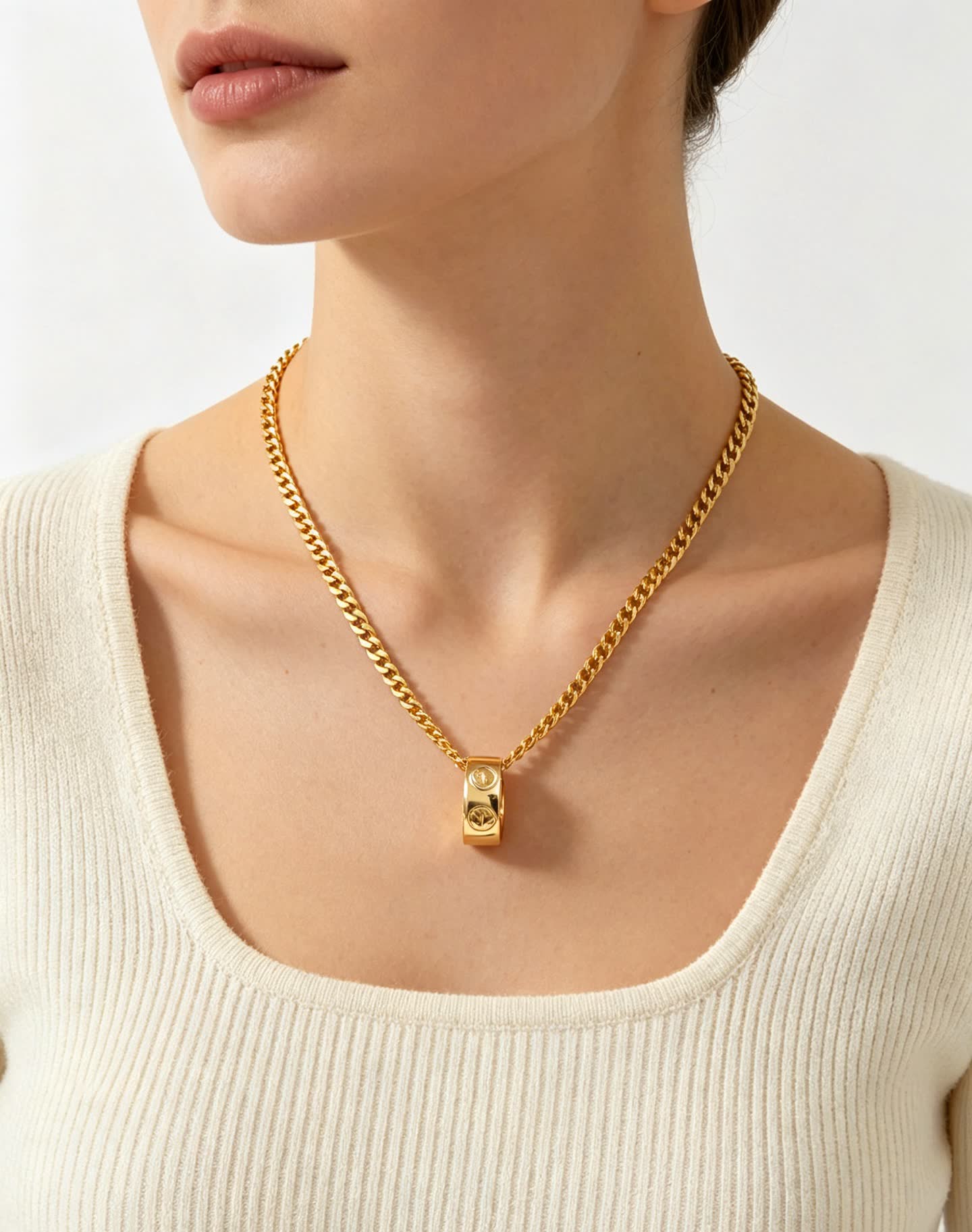 Cartier Gold Necklace
