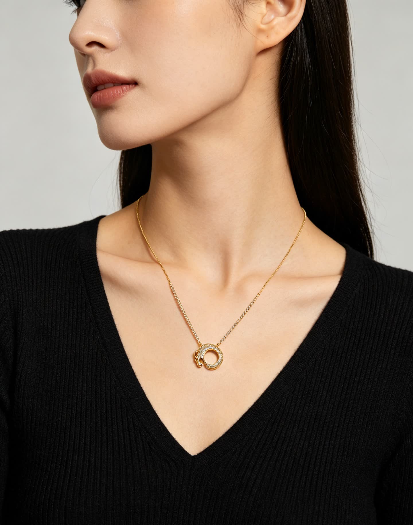 Cartier Panthere de Cartier Diamond Gold Necklace