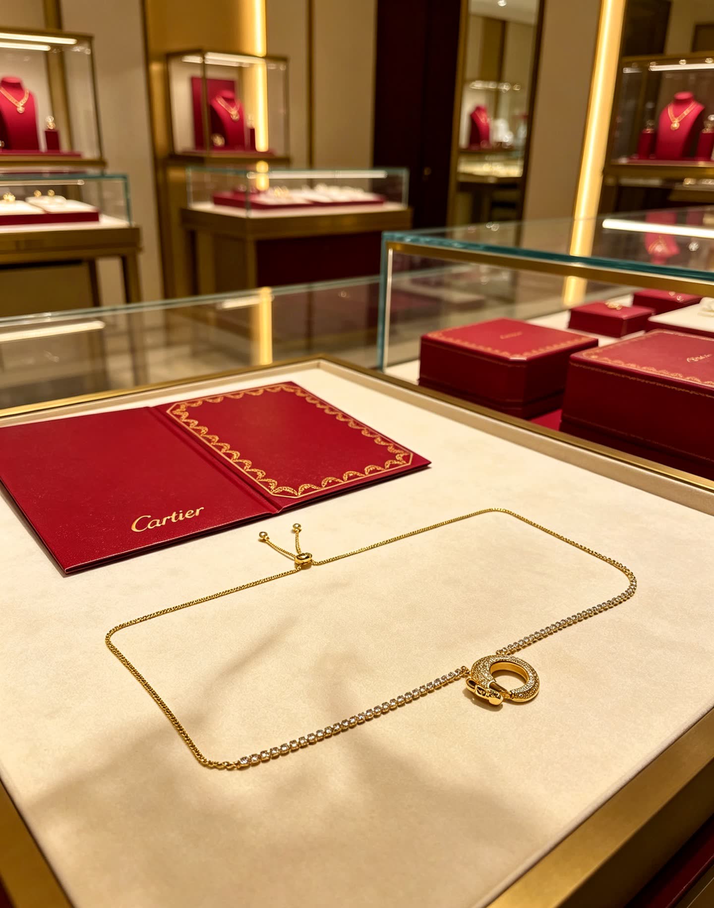 Cartier Panthere de Cartier Diamond Gold Necklace
