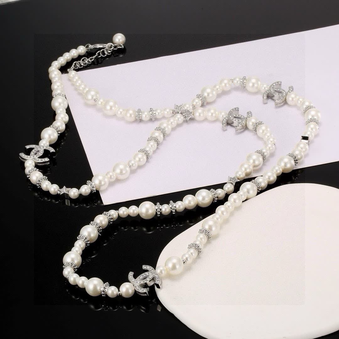 Chanel Pearl Necklace Set