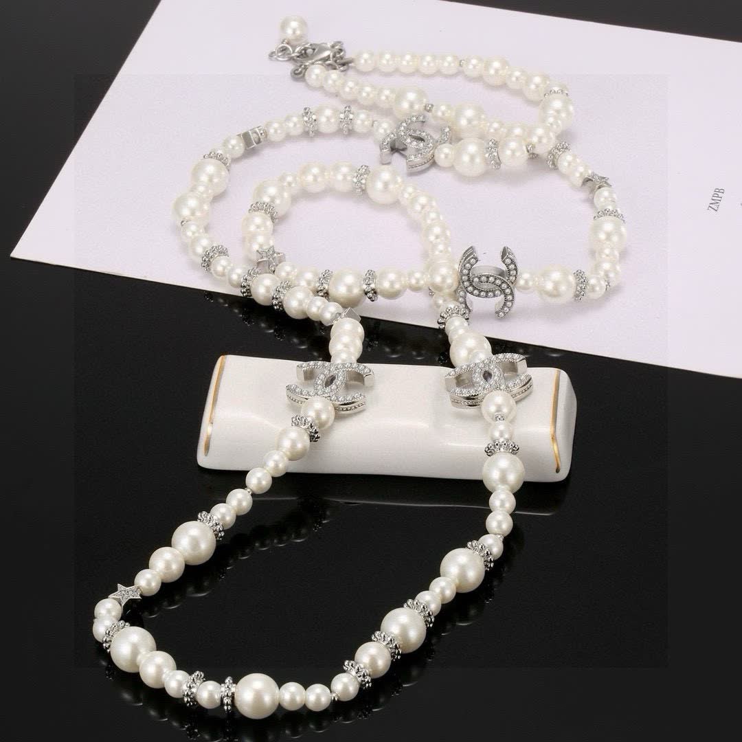 Chanel Pearl Necklace Set