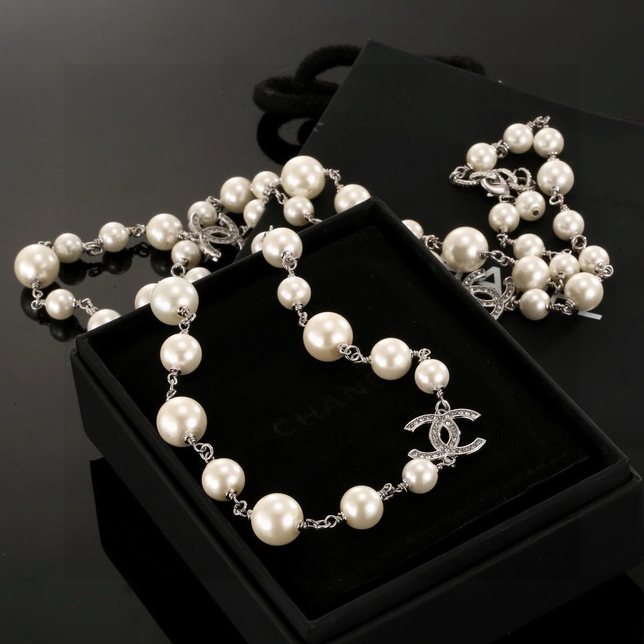 Chanel Pearl Necklace Set