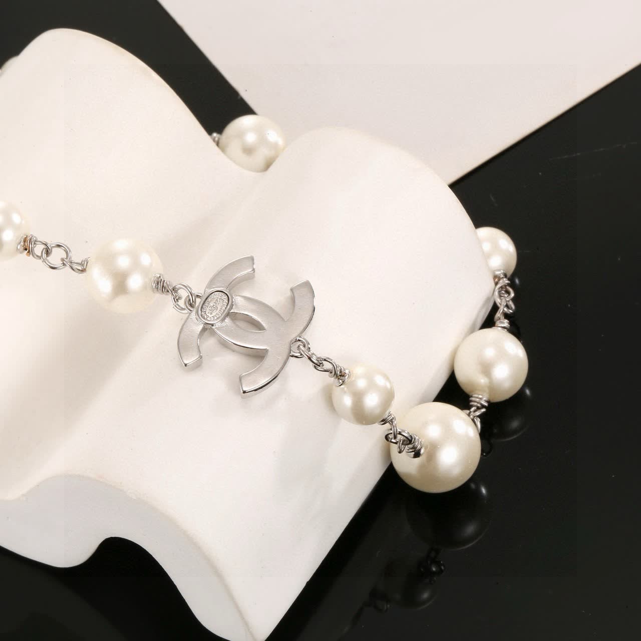 Chanel Pearl Necklace Set