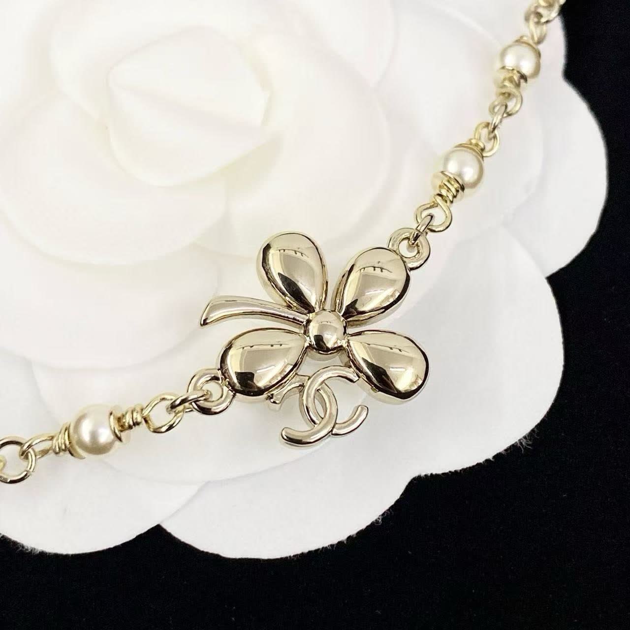Chanel Silver Tone Crystal and Pearl Necklace
