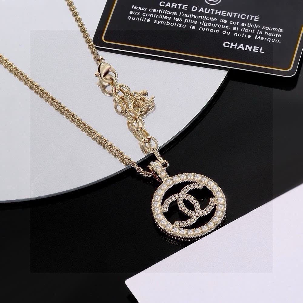 Chanel CC Logo Diamond Pendant Necklace