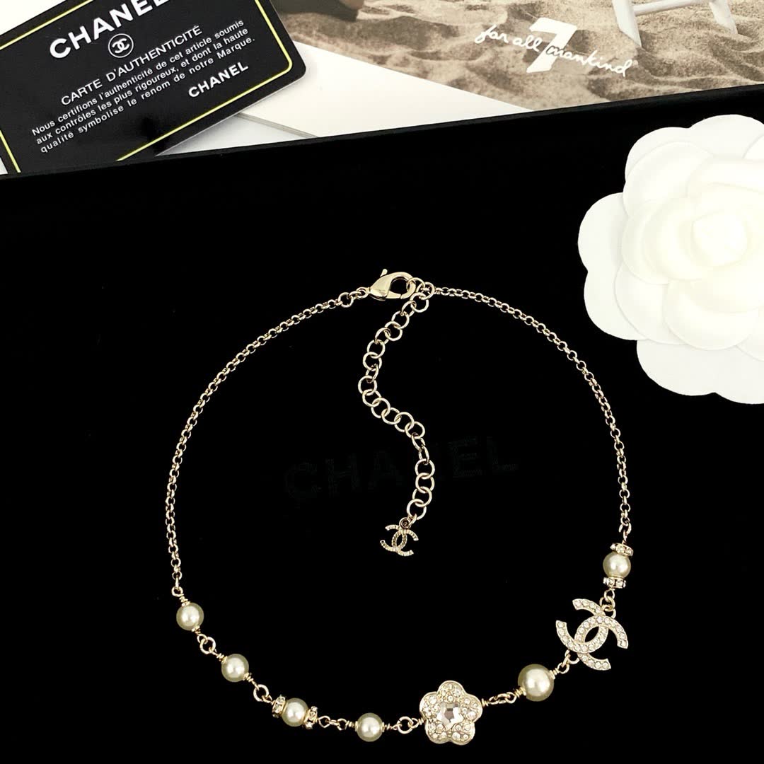 Chanel Anklet with Pearls and CC Logo Chanel Anklet with Pearls and CC Logo