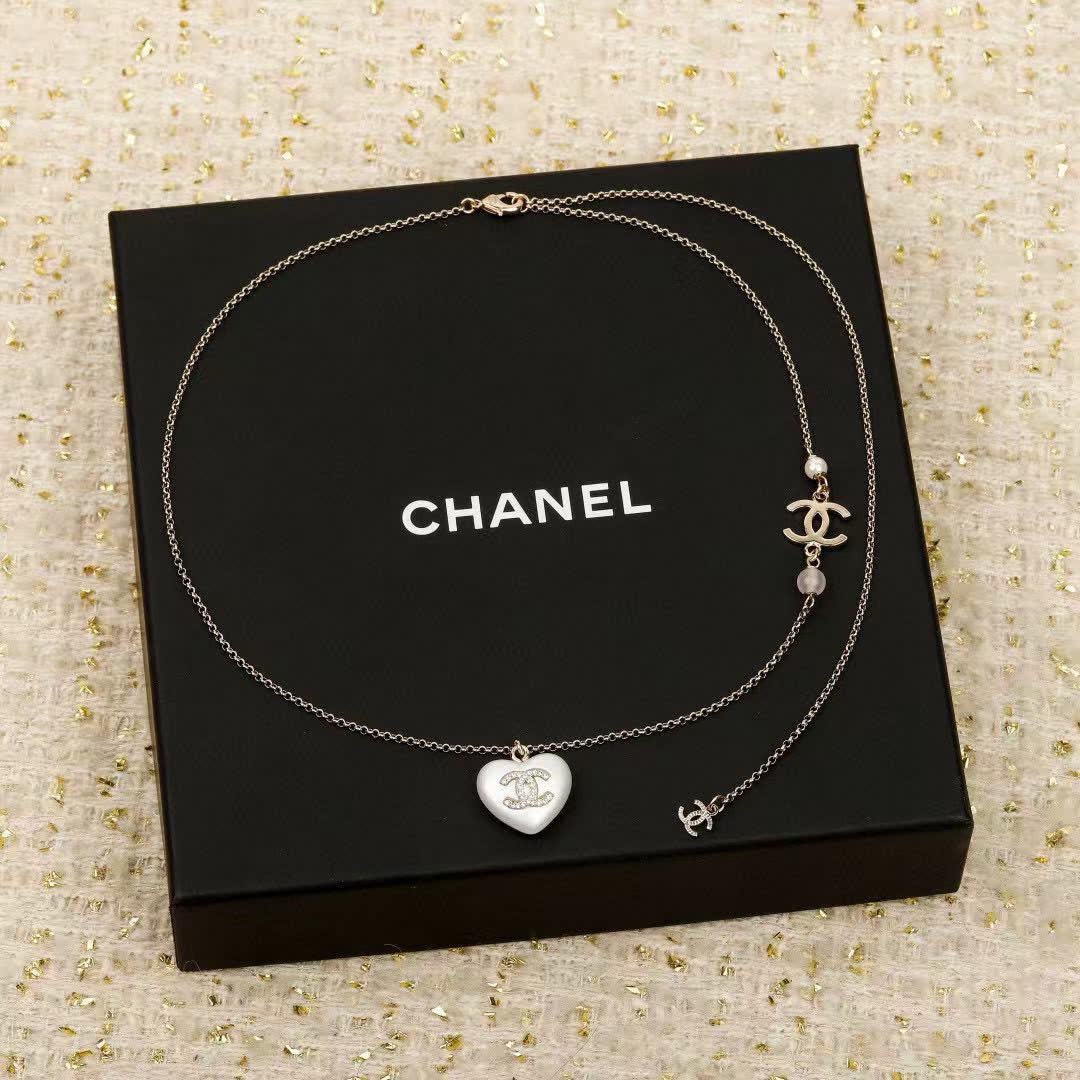 Chanel CC Heart Pendant Necklace