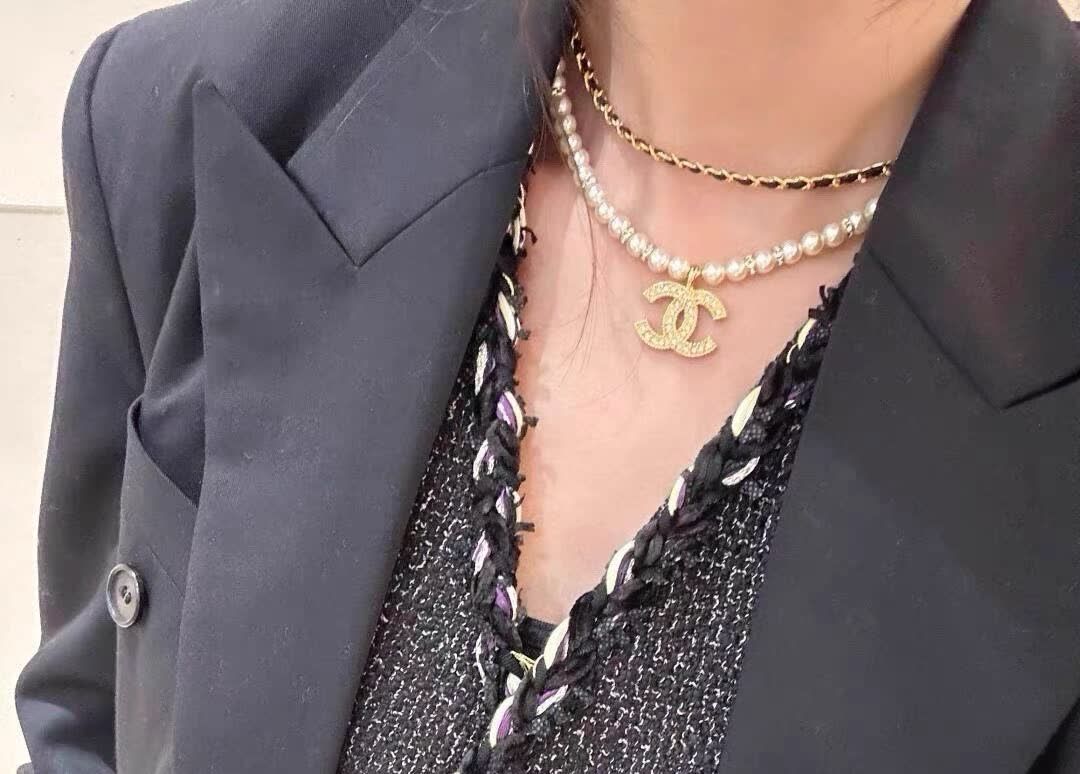Chanel CC Pearl Necklace
