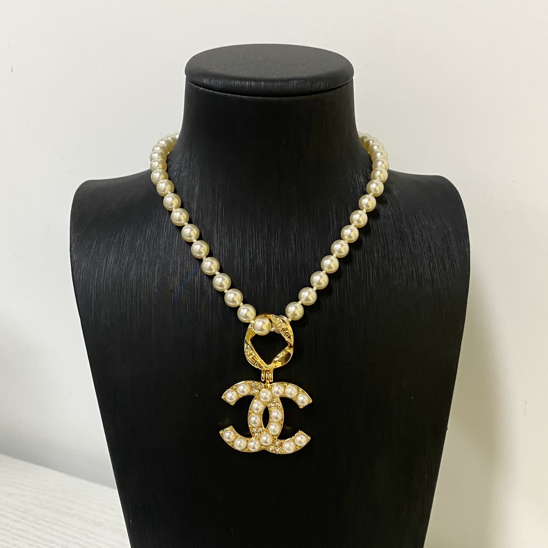Chanel Pearl Necklace with CC Pendant