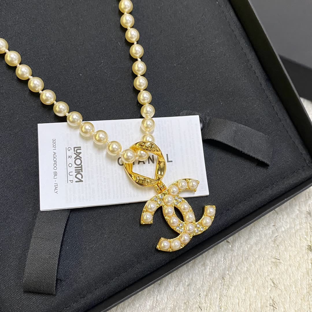 Chanel Pearl Necklace with CC Pendant