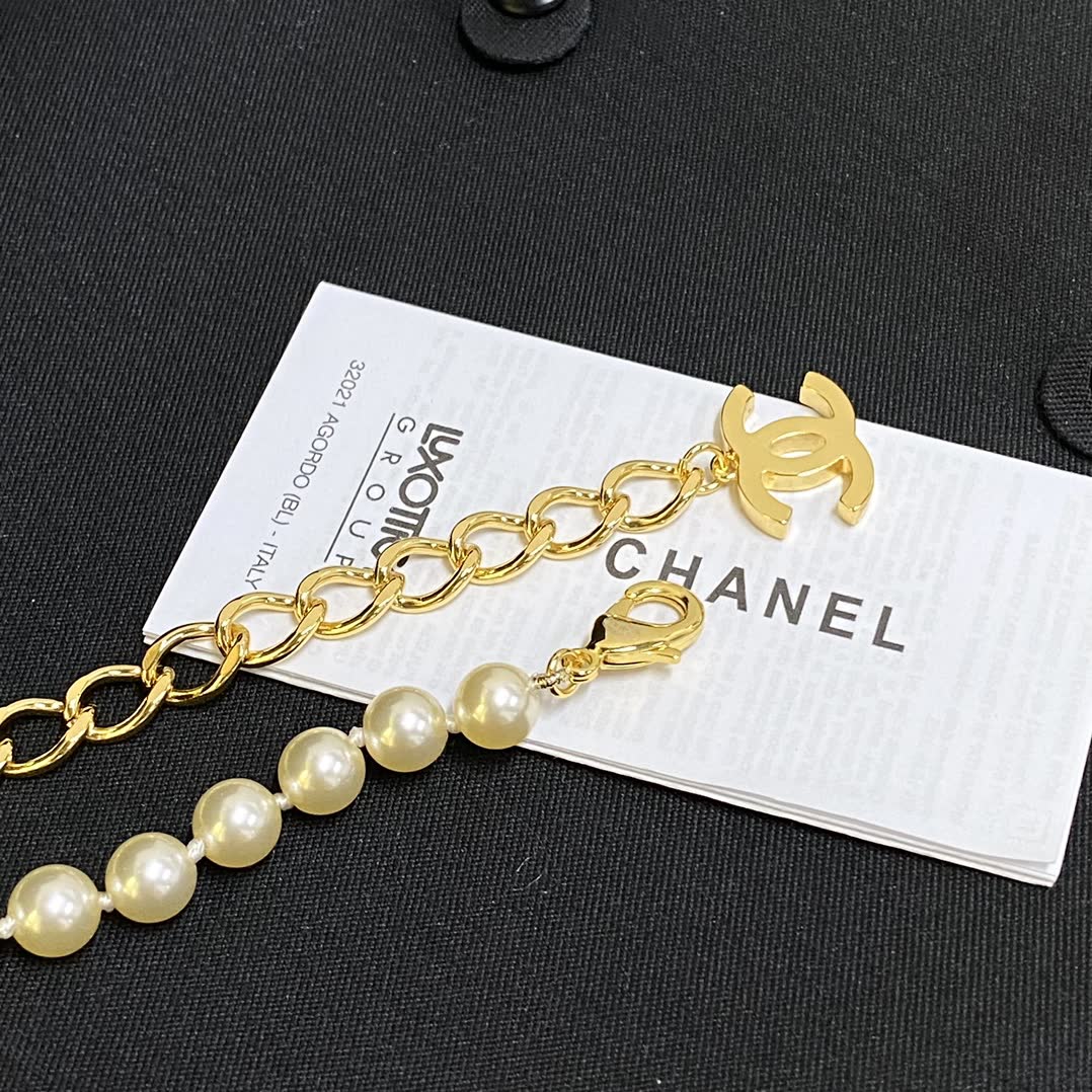 Chanel Pearl Necklace with CC Pendant