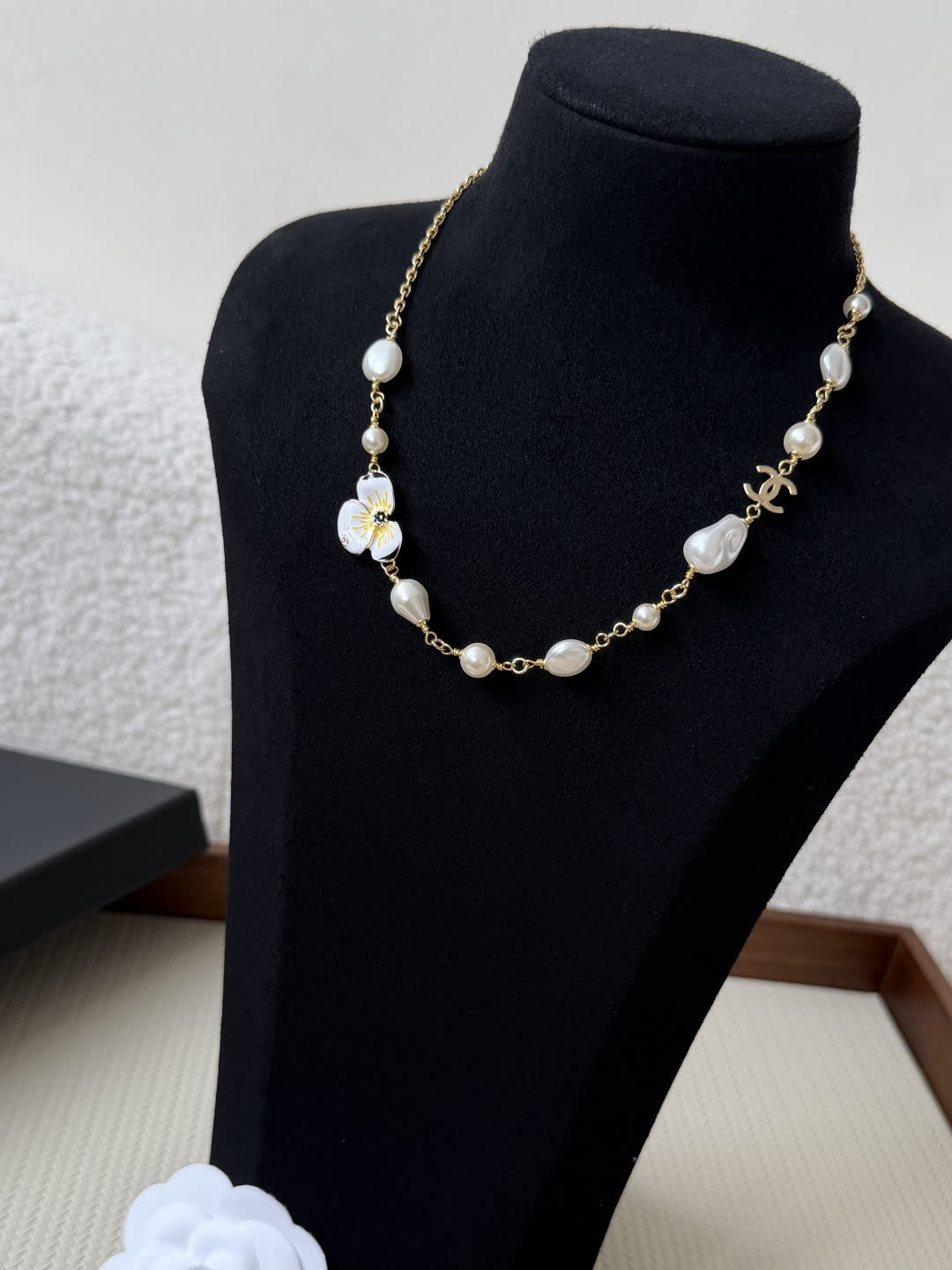 Chanel Elegant Pearl and Enamel Flower Necklace