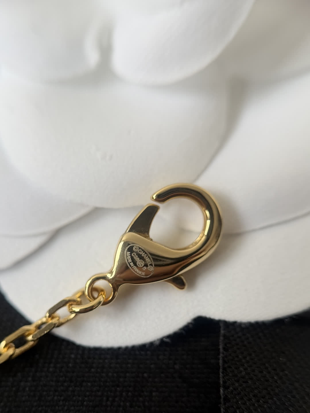 Chanel Elegant Pearl and Enamel Flower Necklace