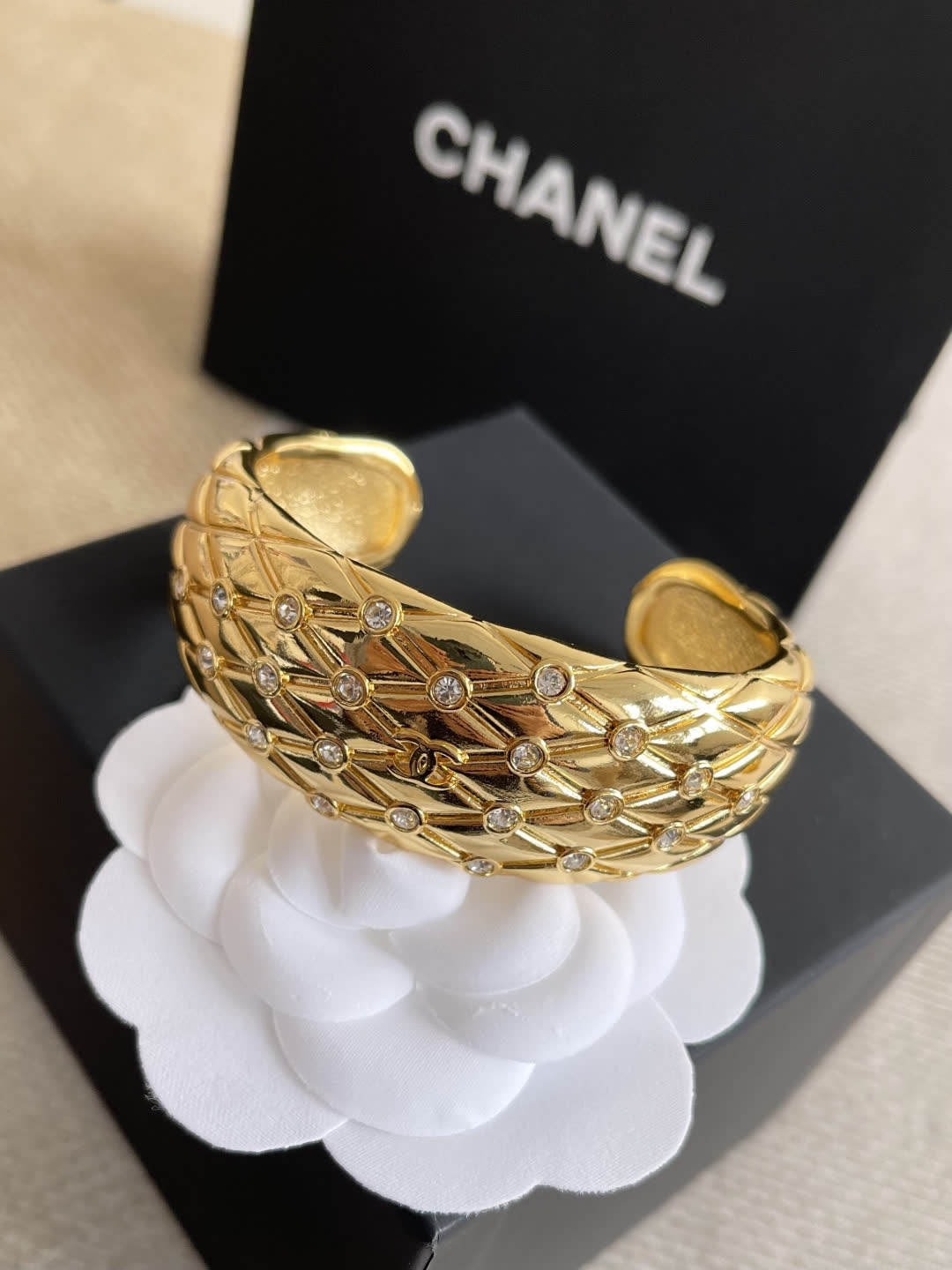 Chanel CC Pearl Necklace