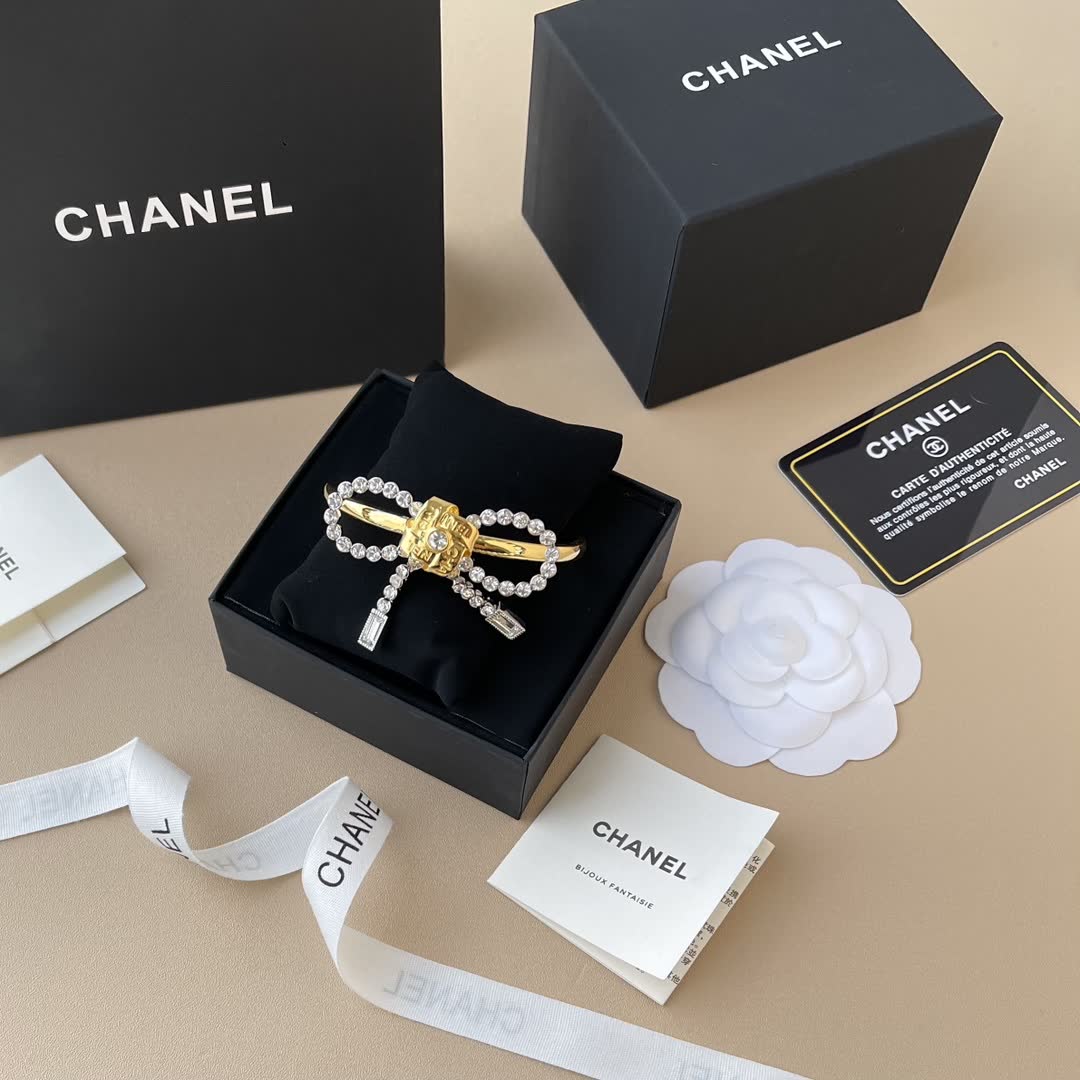 Chanel Gold Tone Heart and Leaf Necklace with Black Stones