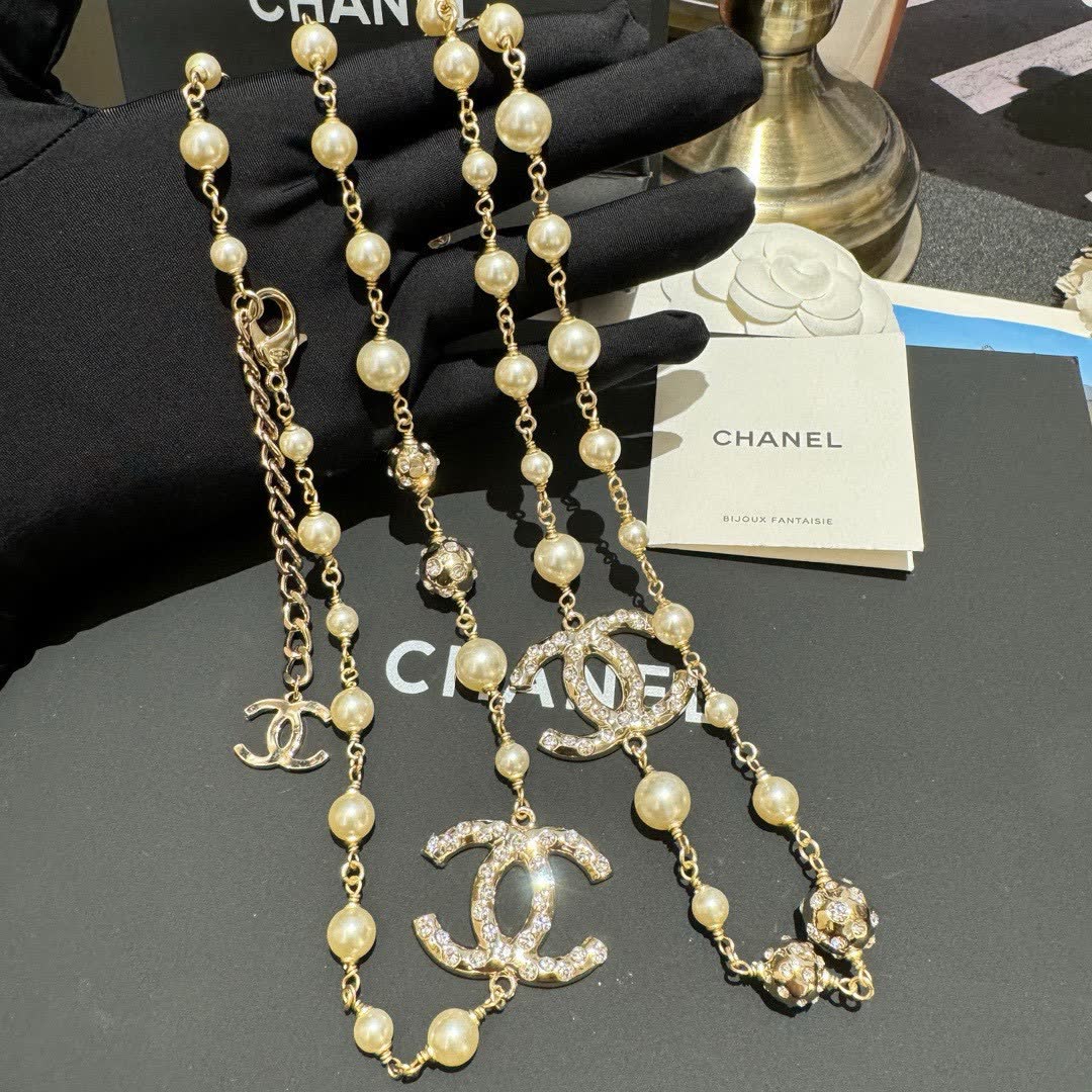 Chanel CC Pearl Necklace