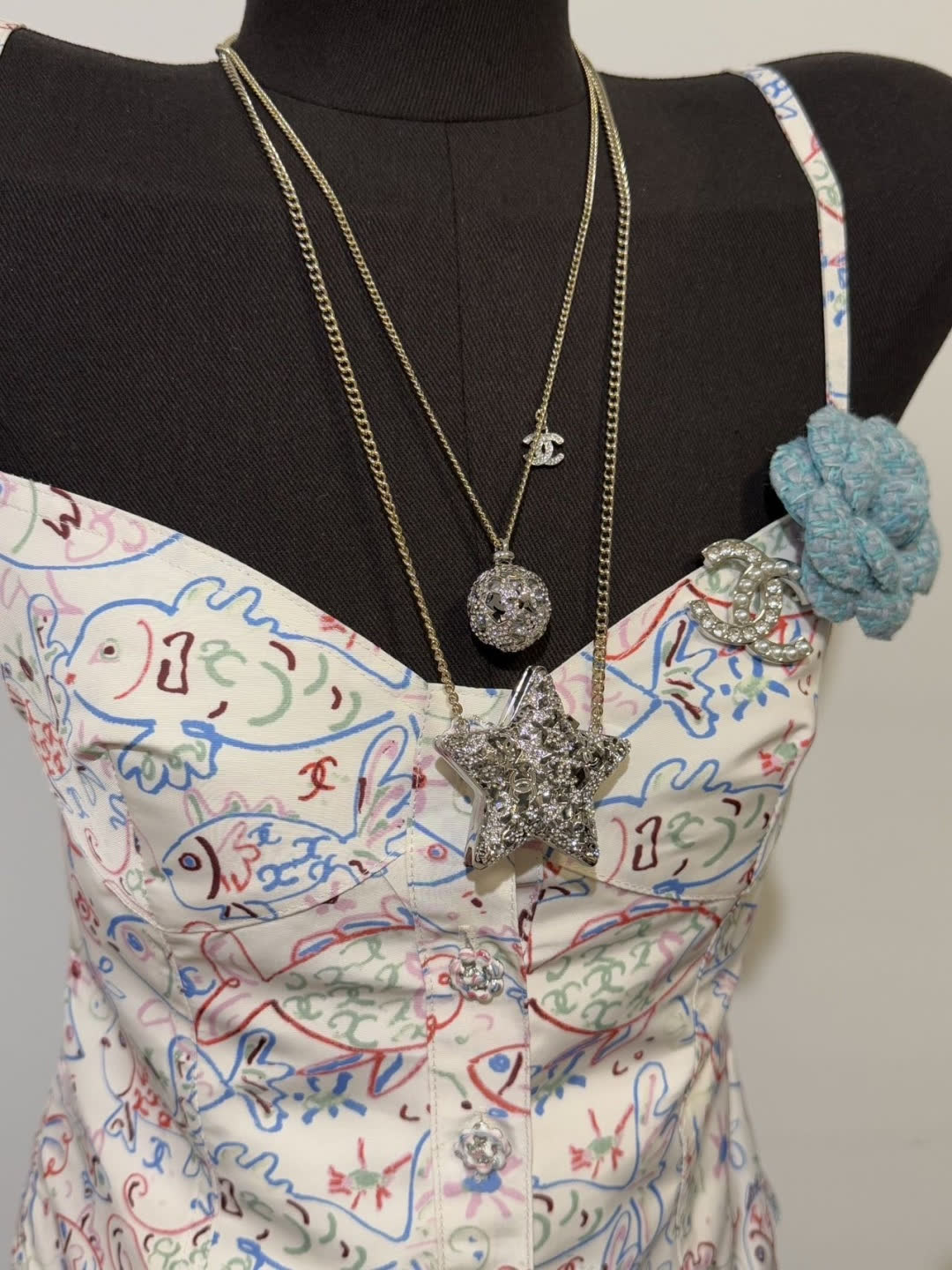 Chanel Star and CC Logo Necklace Set Chanel Star and CC Logo Necklace Set