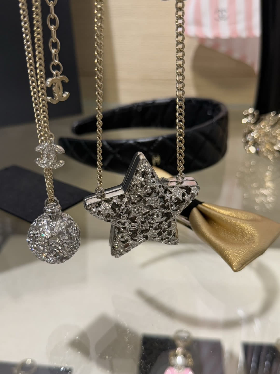 Chanel Star and CC Logo Necklace Set
