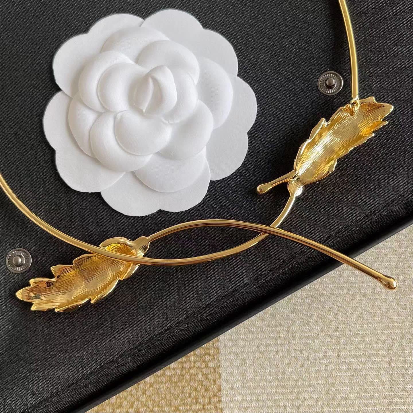 Chanel Gold Leaf Collar Necklace