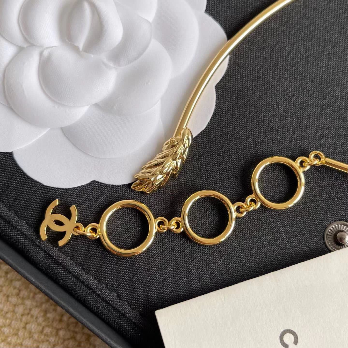 Chanel Gold Leaf Collar Necklace