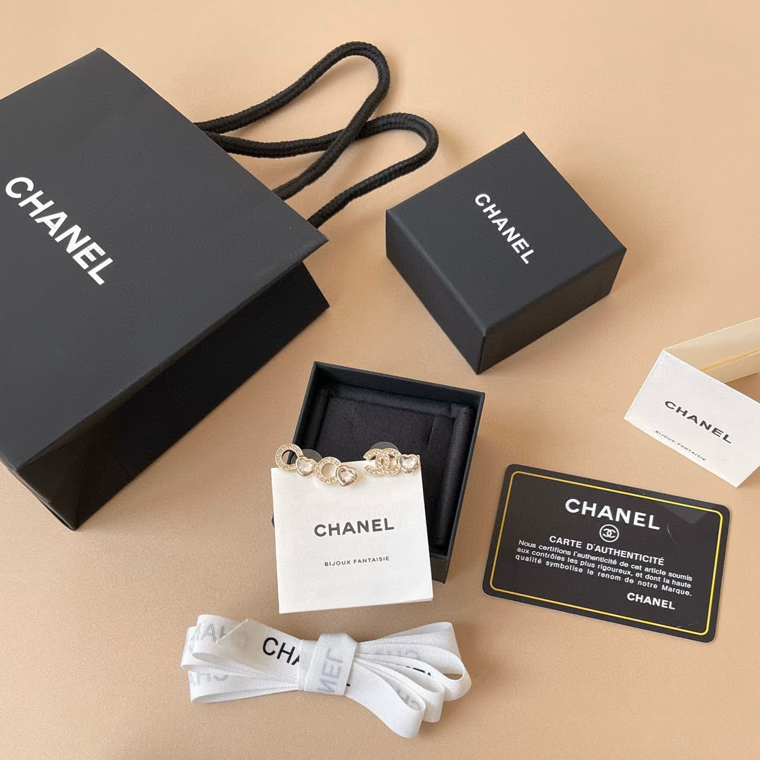 Chanel CC Logo Pearl and Black Bead Necklace