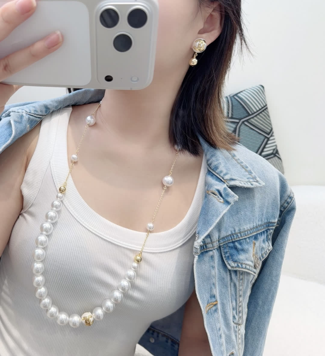 Chanel Chic Pearl Necklace with Gold Accents