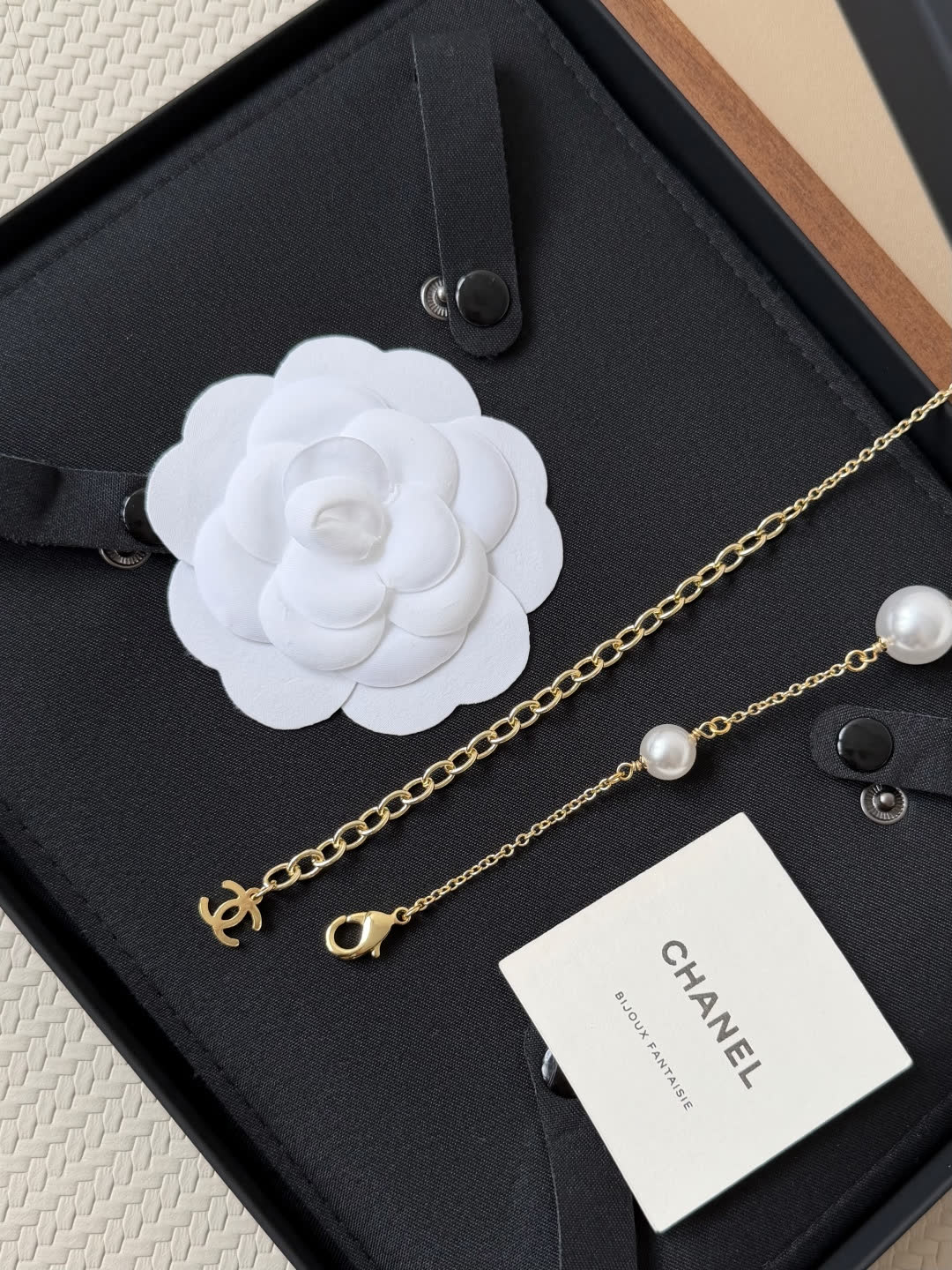 Chanel Chic Pearl Necklace with Gold Accents