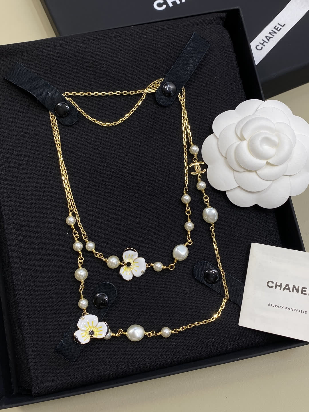 Chanel Pearl and Flower Chain Necklace