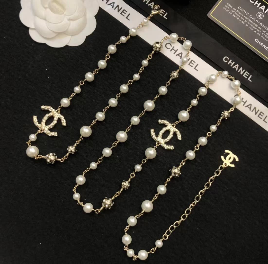 Chanel CC Pearl Necklace