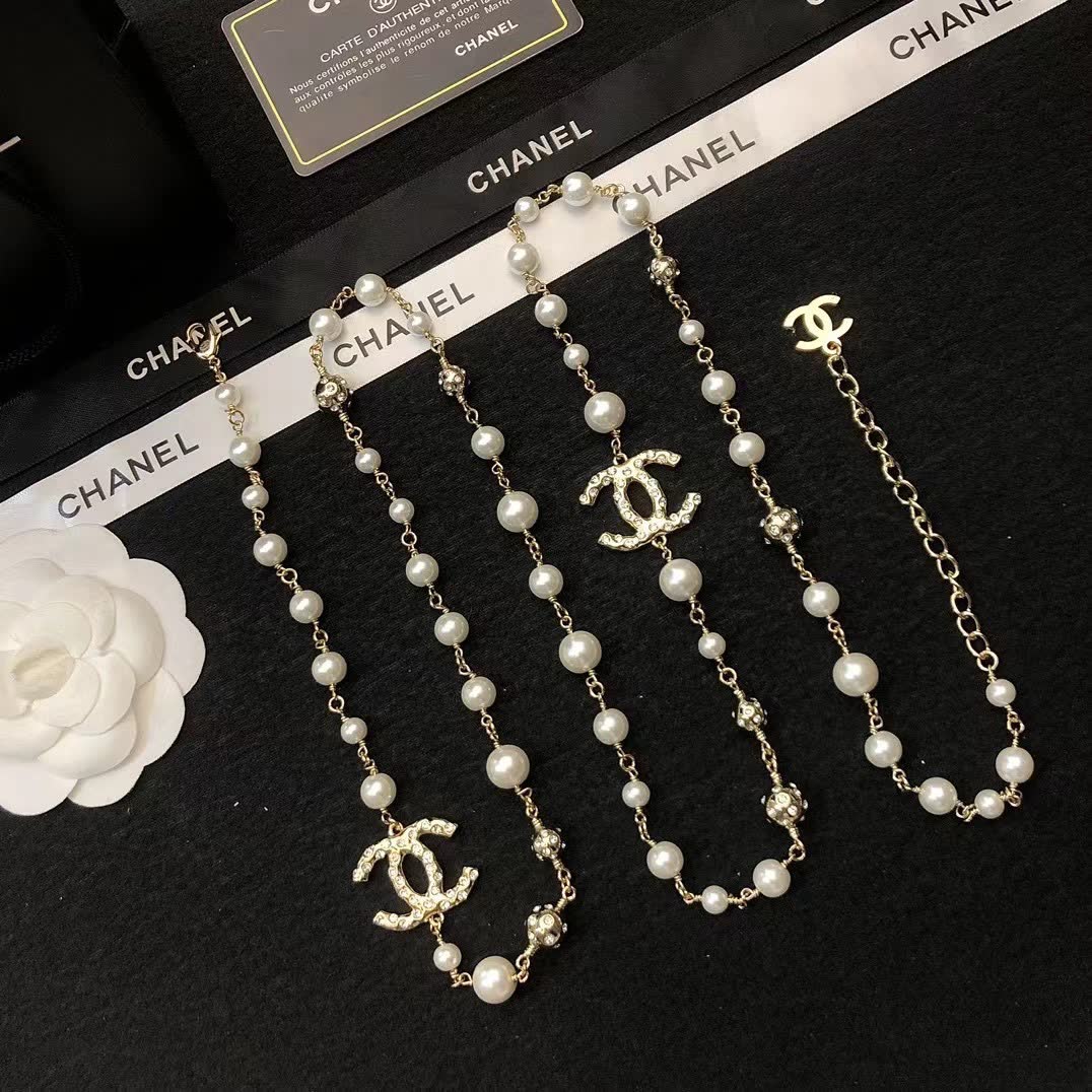 Chanel CC Pearl Necklace