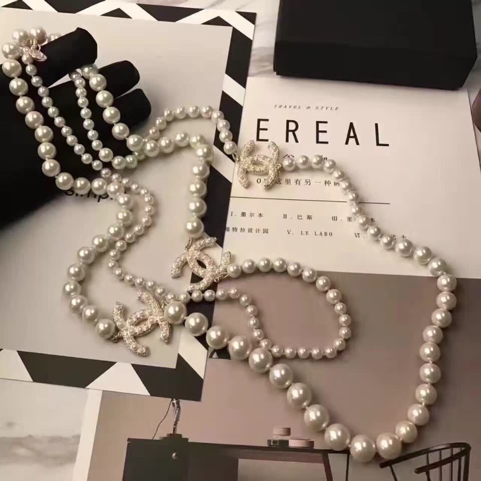 Chanel Pearl Necklace with CC Logo