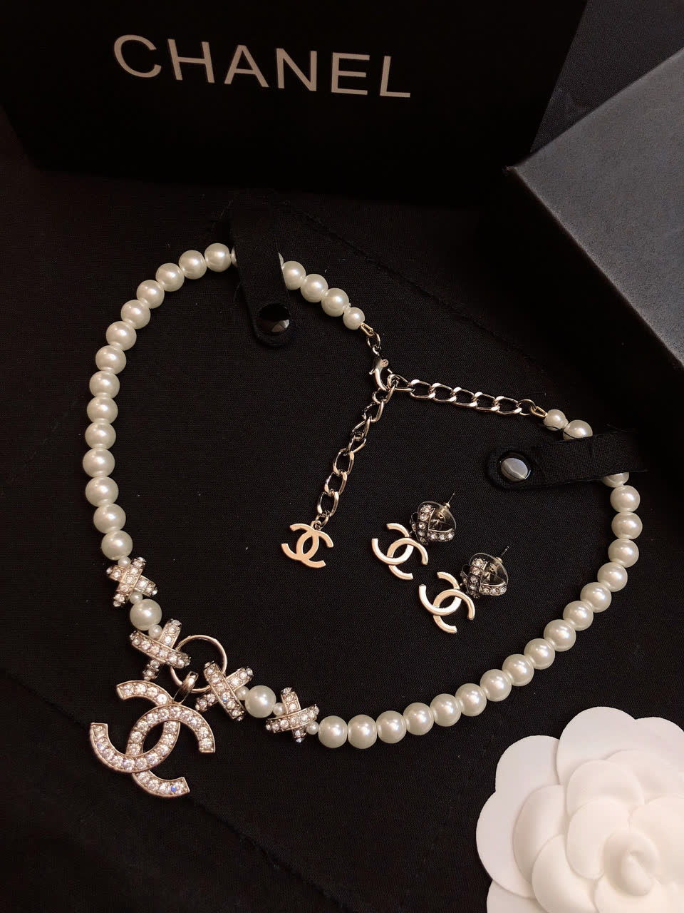 Chanel Pearl Necklace with CC Pendant