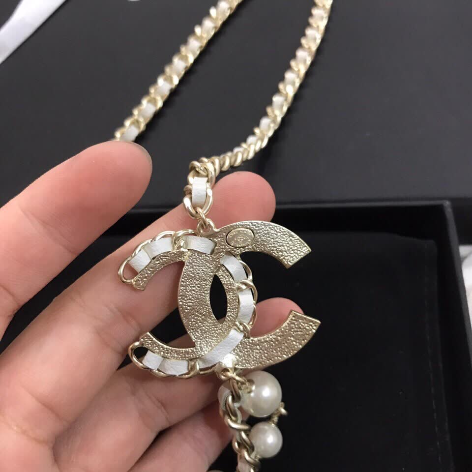 Chanel CC Logo Pearl Chain Necklace