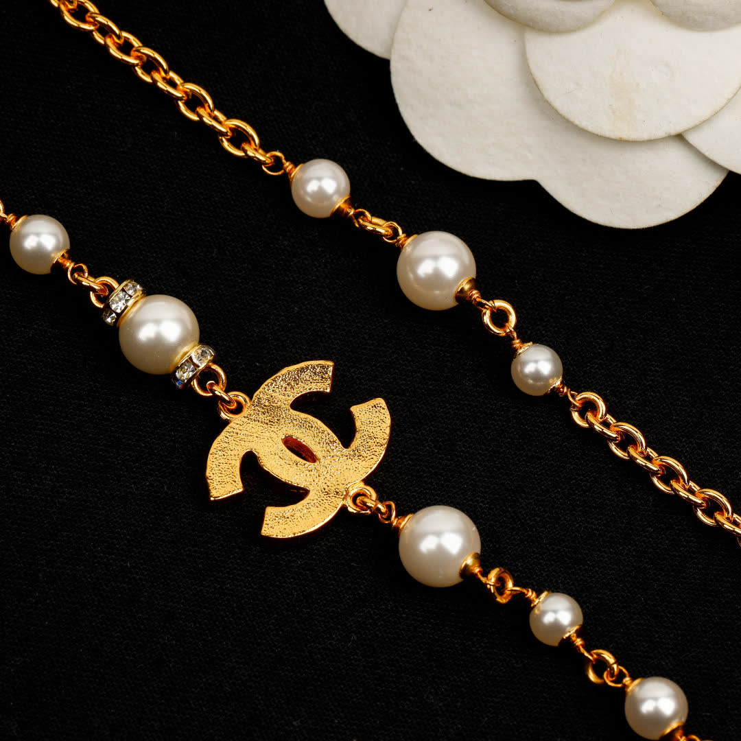 Chanel CC Pearl Necklace