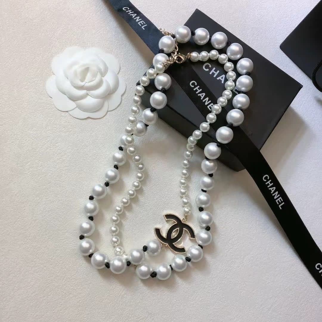 Chanel Pearl Necklace with CC Logo