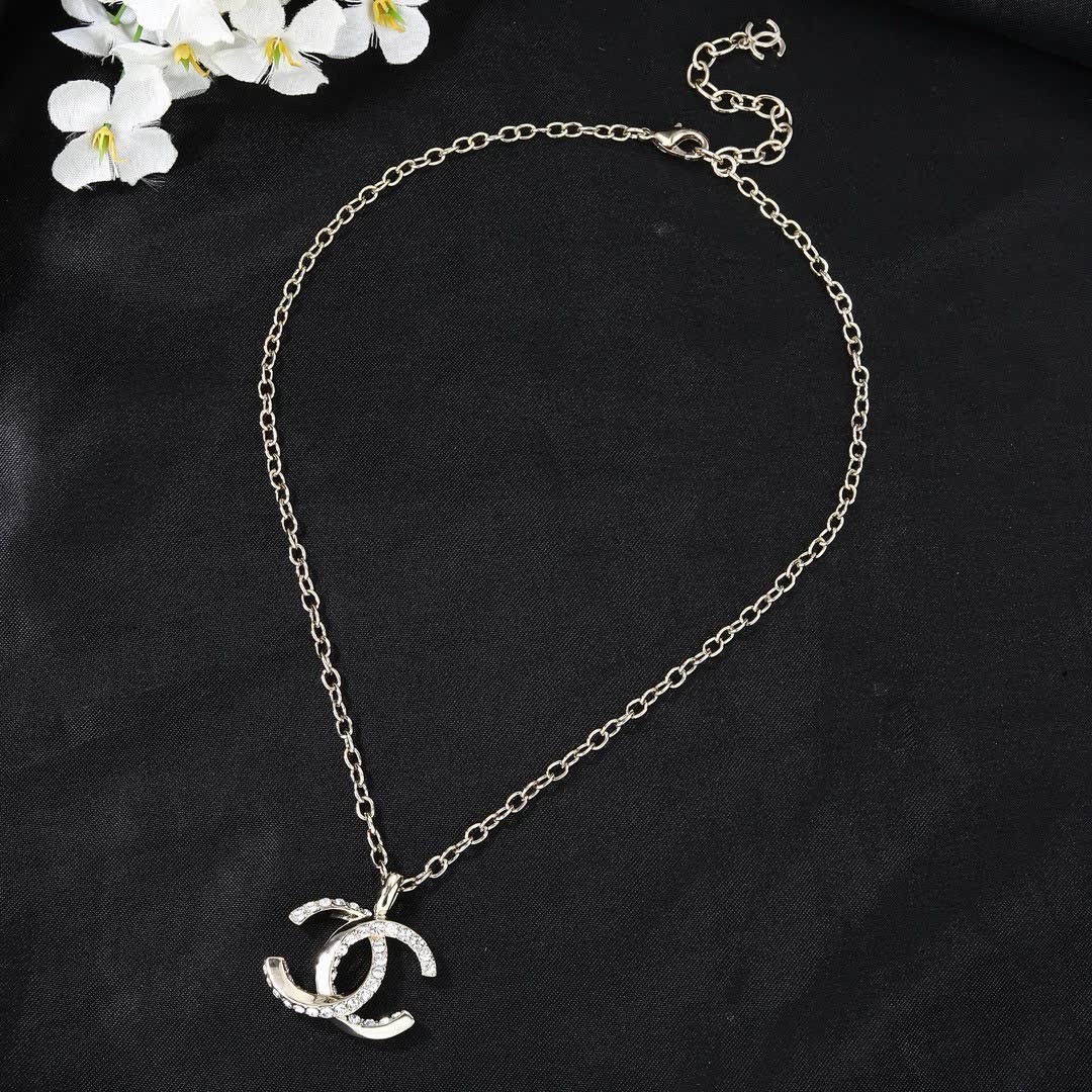 Chanel CC Logo Pendant Necklace