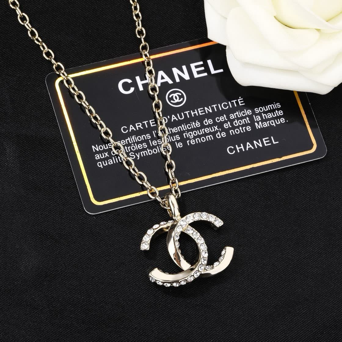 Chanel CC Logo Pendant Necklace