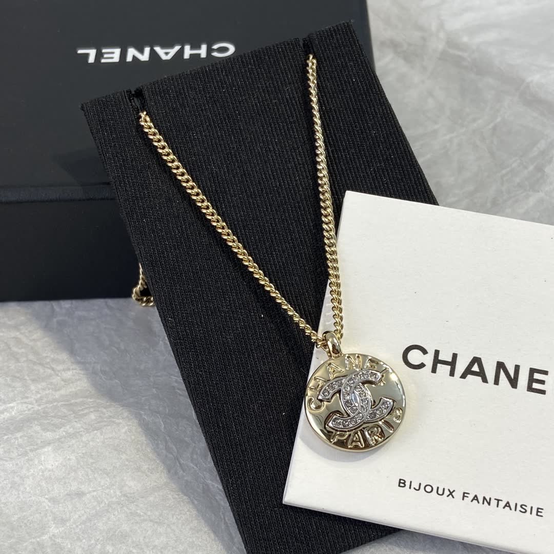 Chanel CC Logo Diamond Disc Necklace