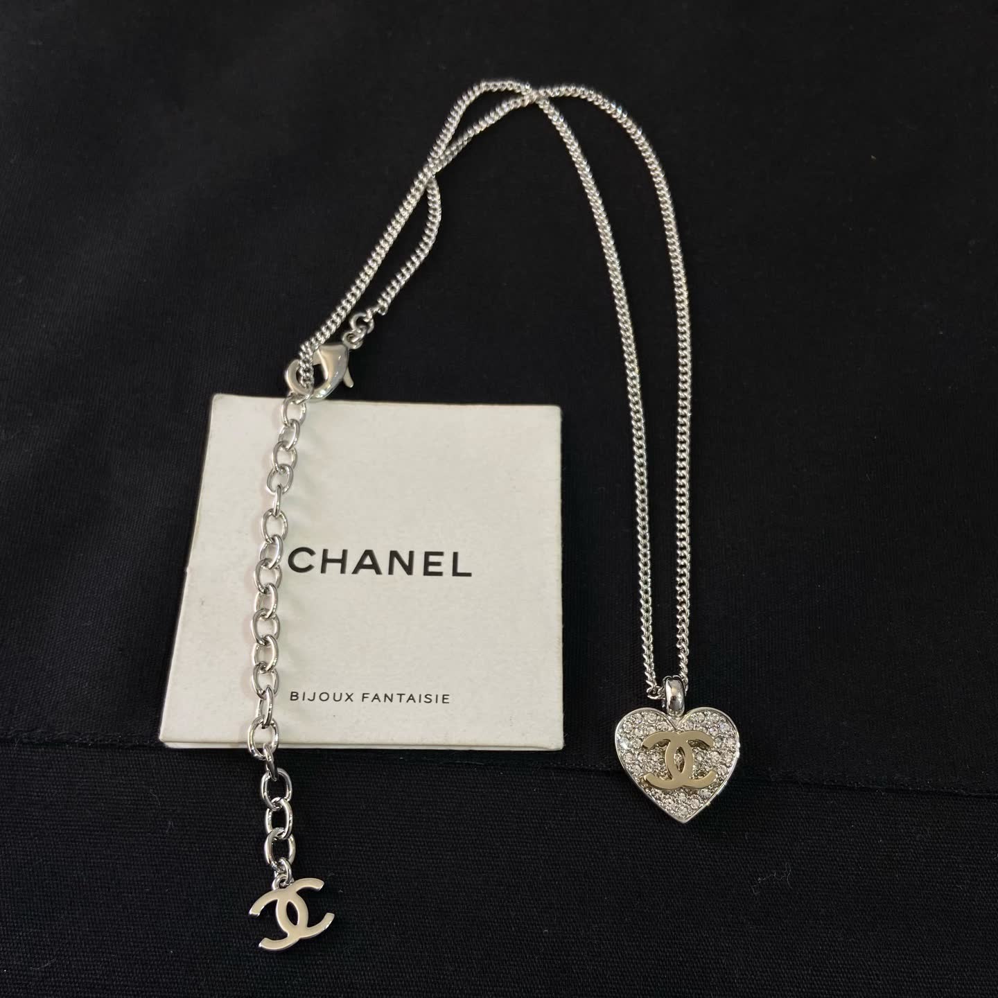 Chanel CC Heart Pendant Necklace Chanel CC Heart Pendant Necklace