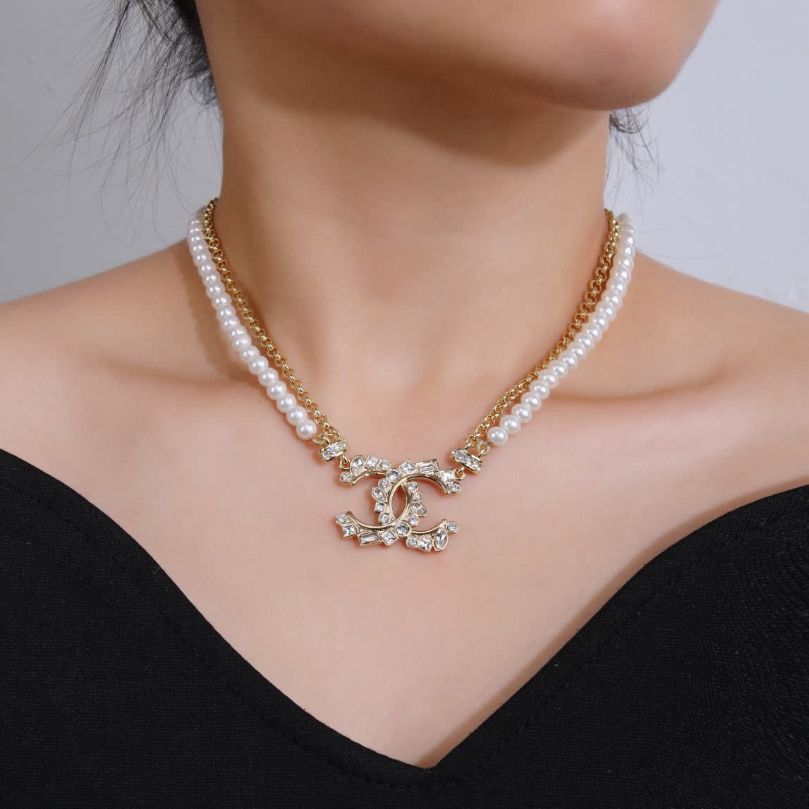 Chanel CC Pearl Necklace