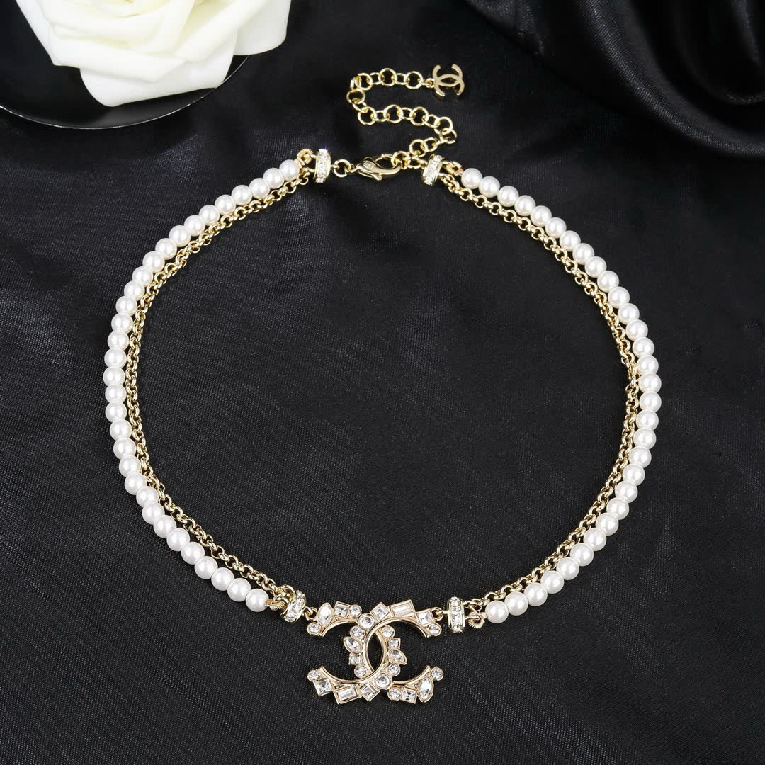 Chanel CC Pearl Necklace