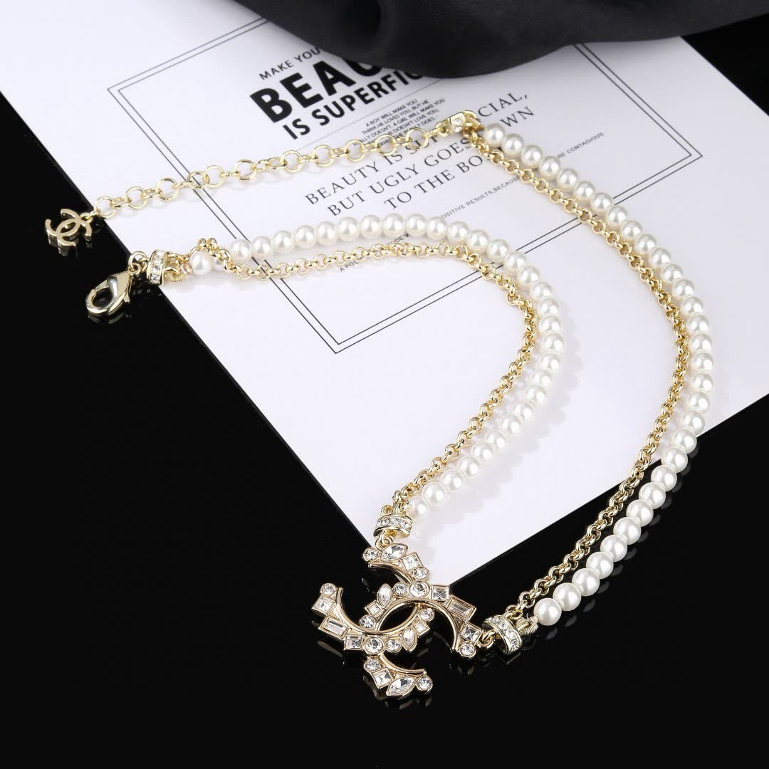 Chanel CC Pearl Necklace
