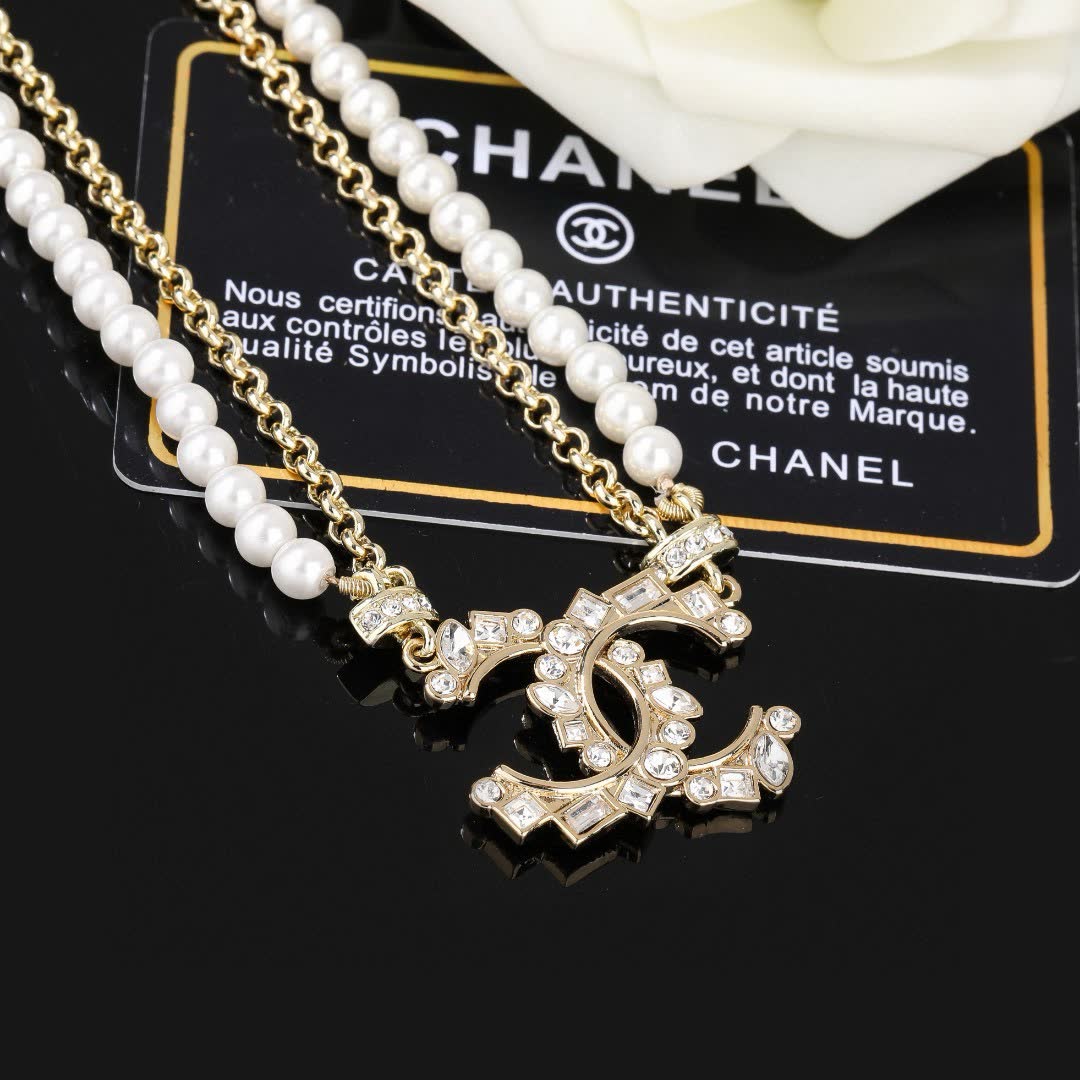 Chanel CC Pearl Necklace