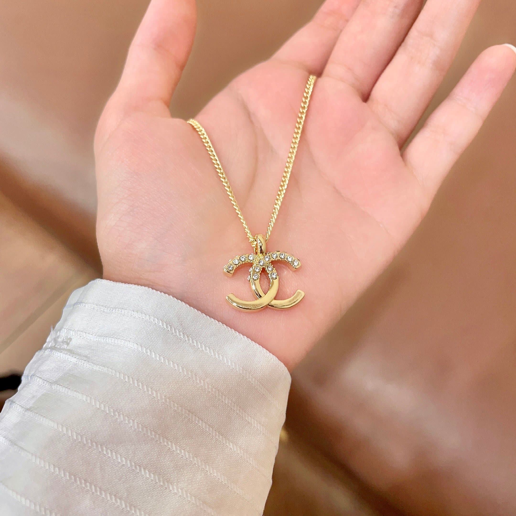 Chanel CC Logo Pendant Necklace