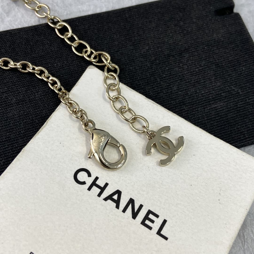 Chanel Gold Tone Crystal and Pearl Necklace